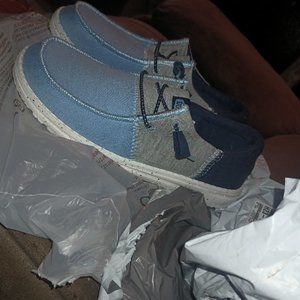 Brand new woman's heydudes